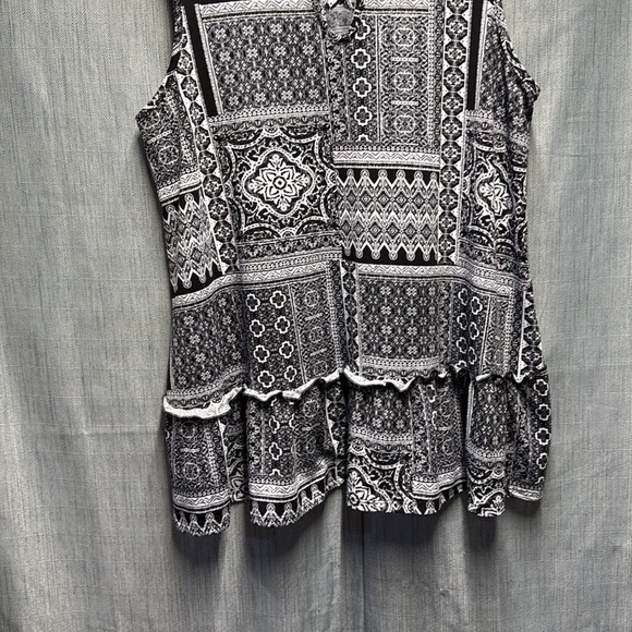 Clientele sleeveless blouse size 2-3X - Picture 4 of 9